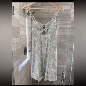 ❤️4 for $25❤️Fitted dress size‎ large